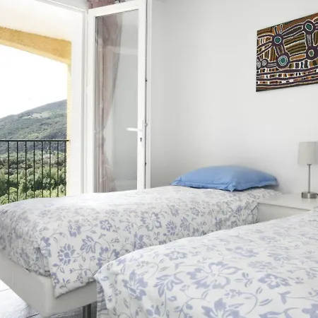 Holiday home Exotic In Ceps With Private Pool